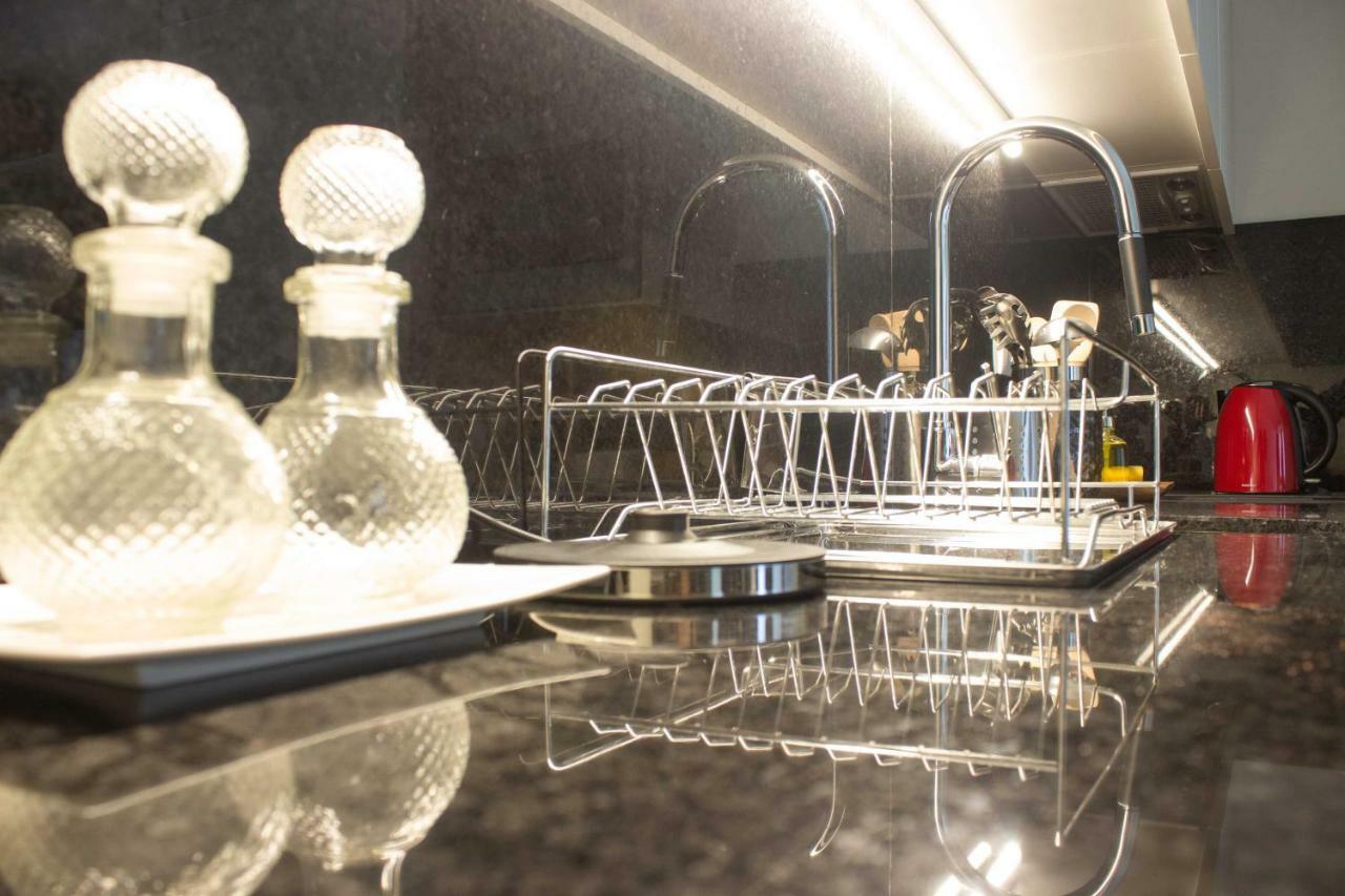 Bright Downtown Apartment Порту Екстер'єр фото